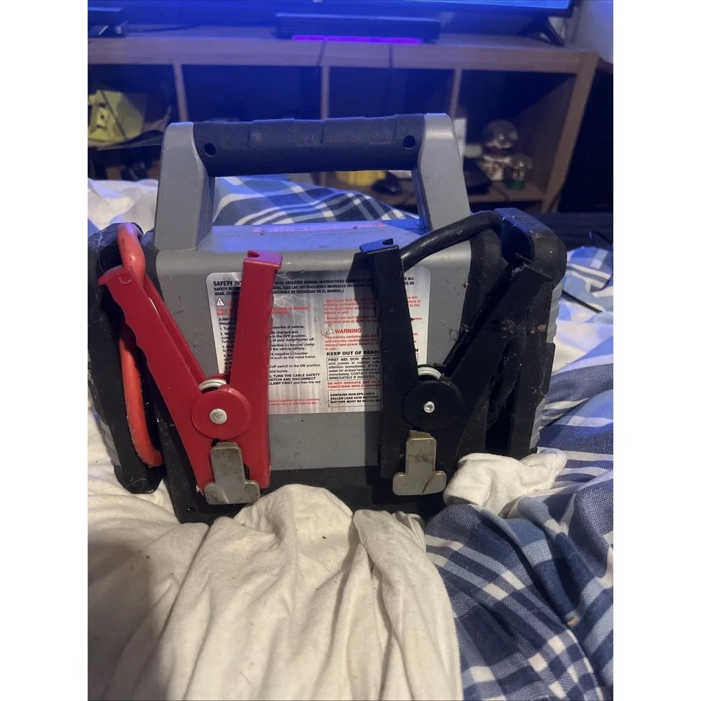Peak Performance Compact Battery‎ Jump-starter 300   No Plug